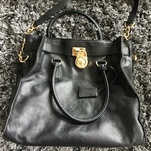 Michael Kors Black Hamilton Purse!